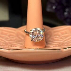 6 CT Moissanite Solitaire Engagement - Set in 10K Solid White Gold